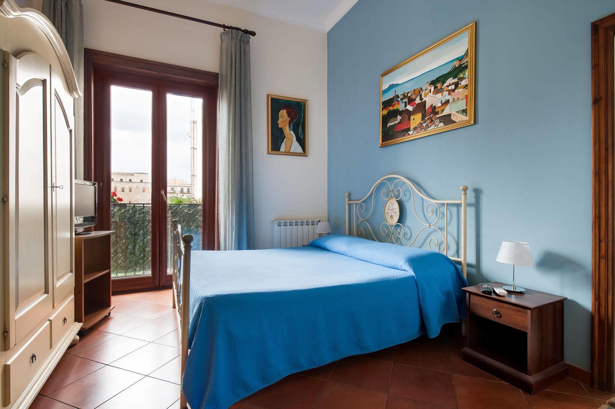 B&B Casa Degli Artisti Palermo Buitenkant foto