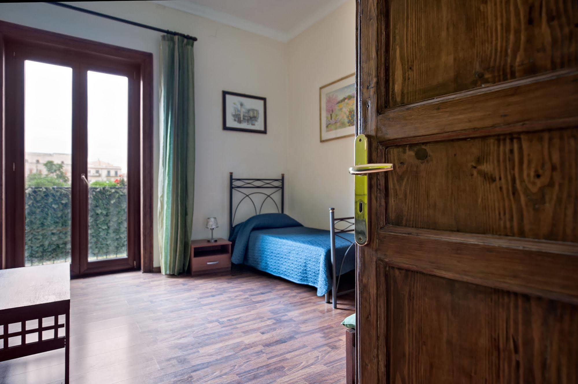 B&B Casa Degli Artisti Palermo Buitenkant foto